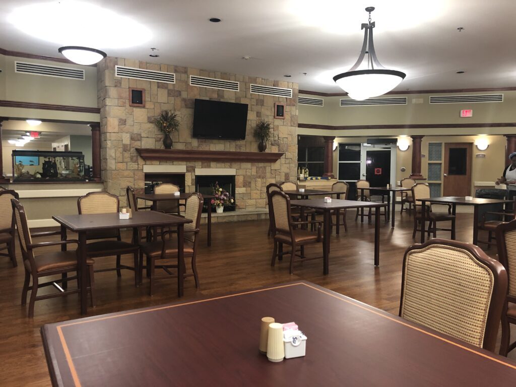 Woodland Hills Healthcare and Rehabilitation of Ja photo 3