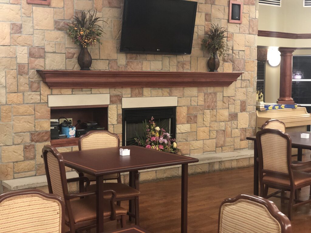 Woodland Hills Healthcare and Rehabilitation of Ja photo 5