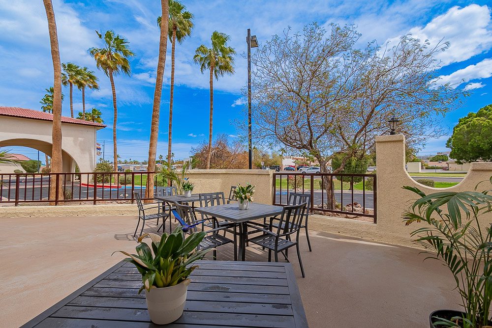 Life Care Center Of Yuma photo 4