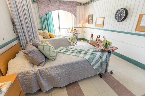 Anaheim Crest Nursing Center photo 4