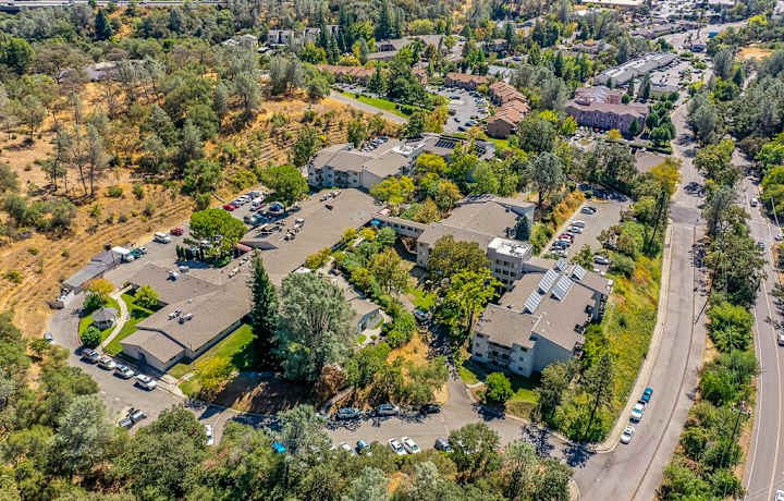 Auburn Ravine Terrace Assisted Living photo 5