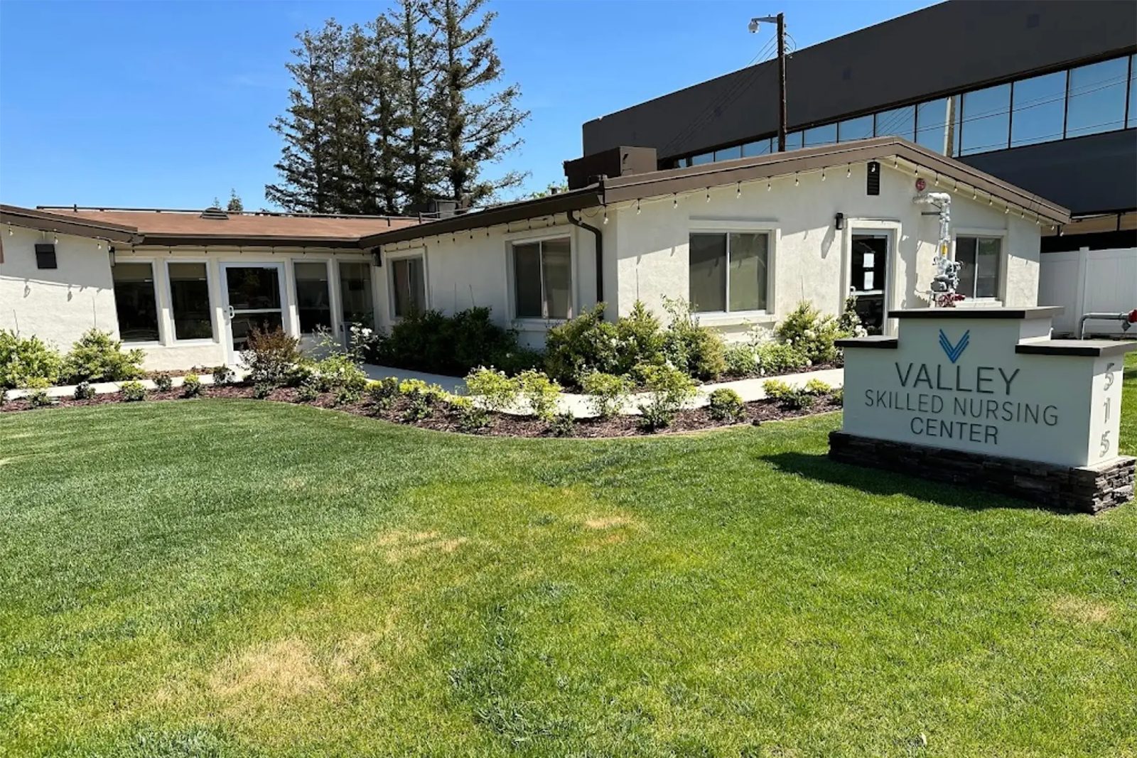 Valley Skilled Nursing Center photo 3