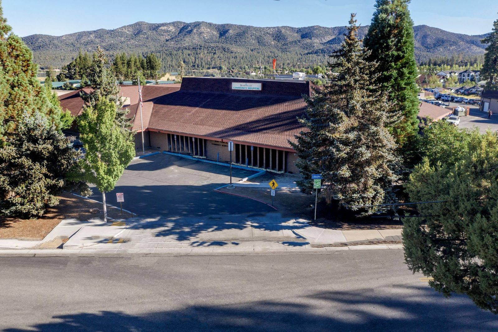 Bear Valley Community Hospital photo 1