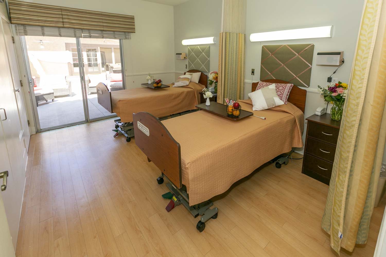 Camarillo Healthcare Center photo 2