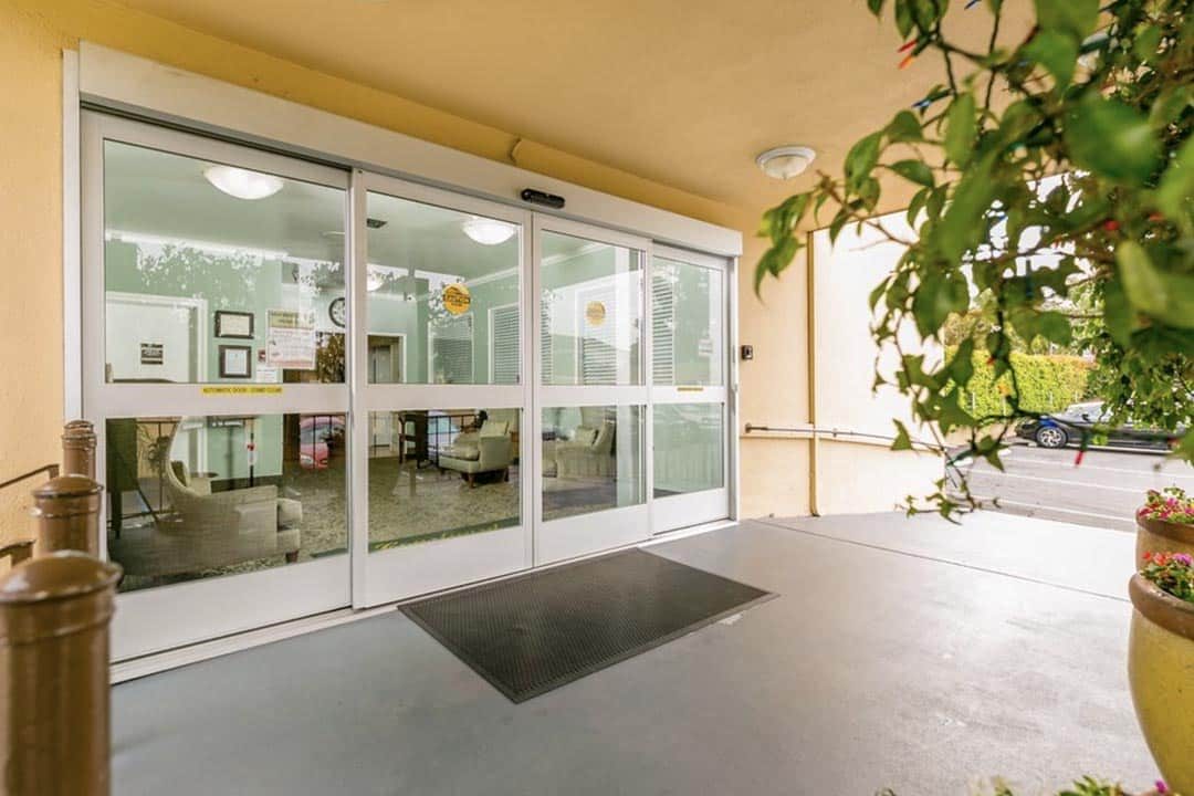 Courtyard Care Center photo 1