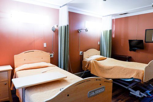 Devonshire Oaks Nursing Center photo 3