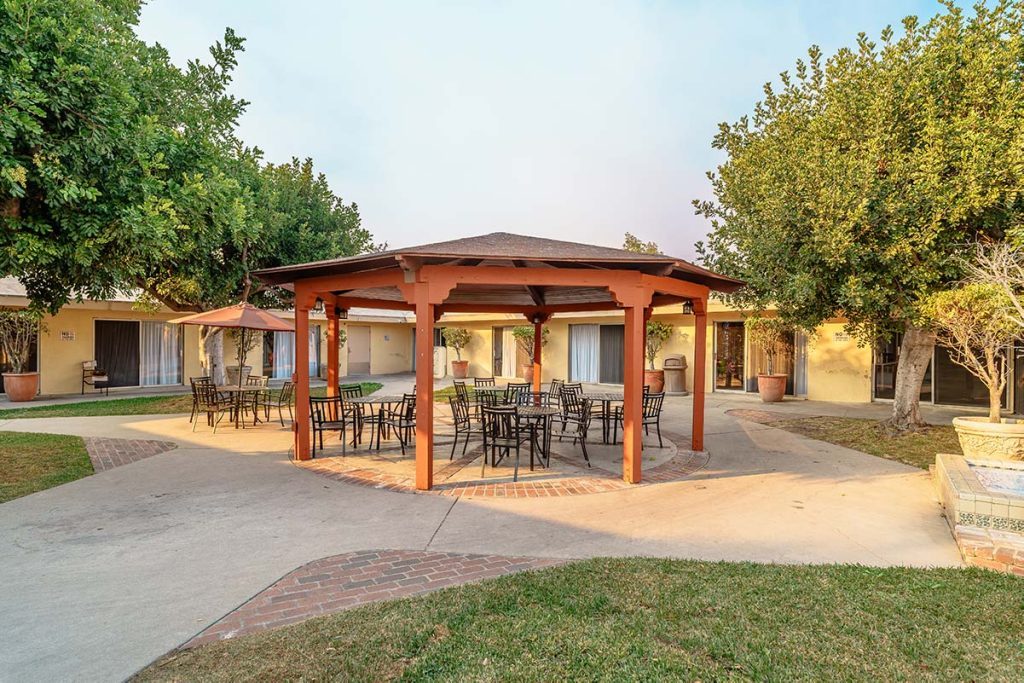 Rosemead Healthcare Center photo 3