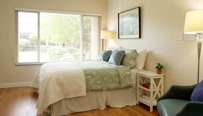 Friends House photo 2