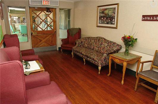 Golden LivingCenter – Country View Alzheimer’s Care