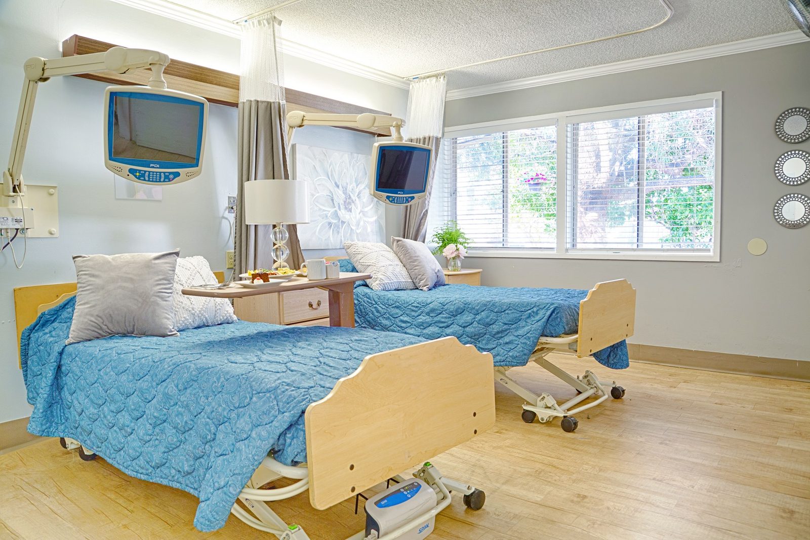 La Palma Nursing Center photo 1