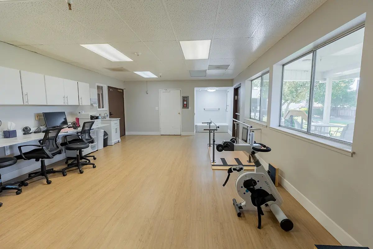 Los Banos Nursing & Rehabilita photo 5