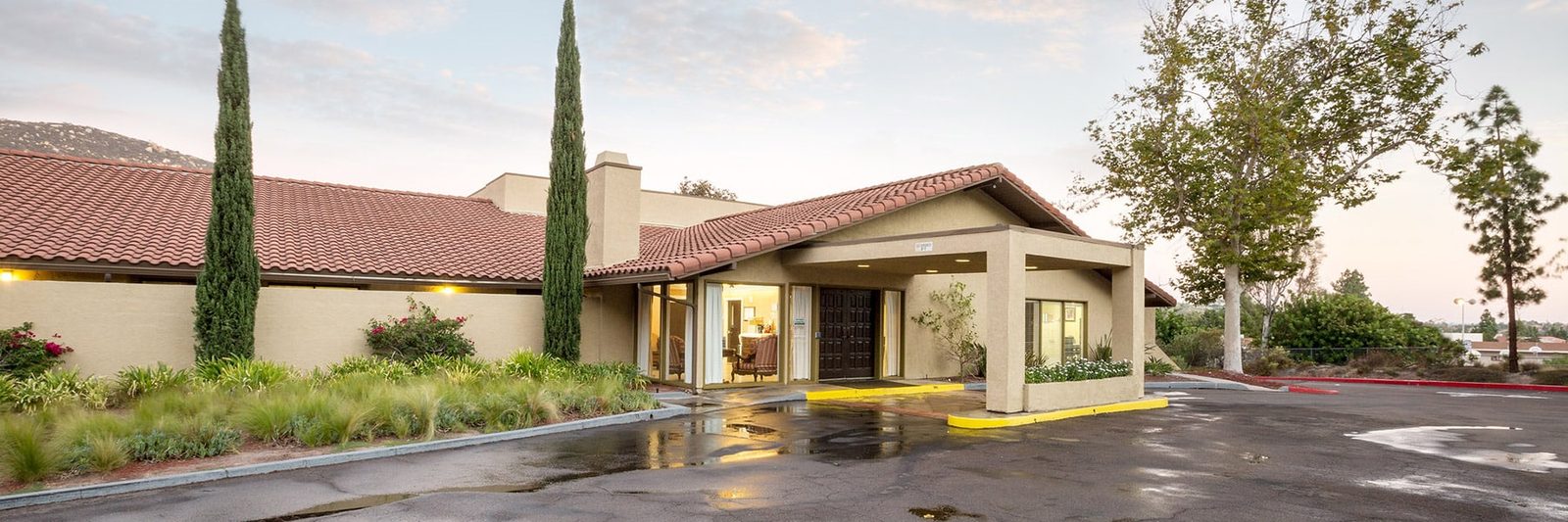 Poway Healthcare Center photo 1