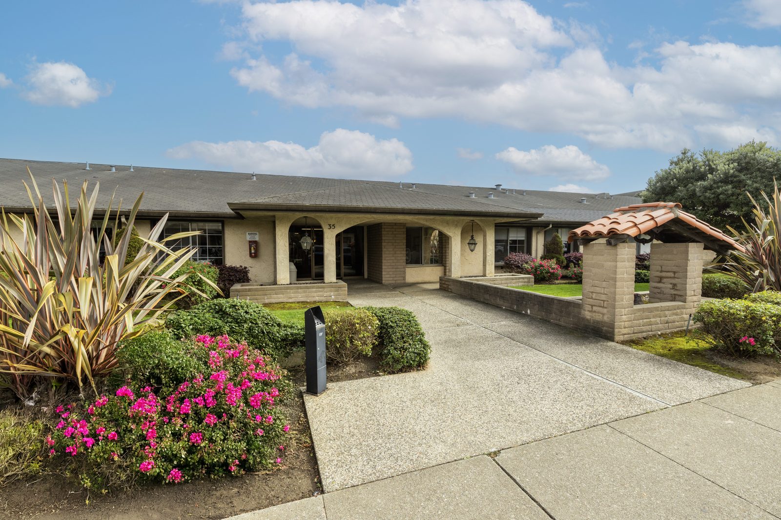 Golden Heights Healthcare photo 2