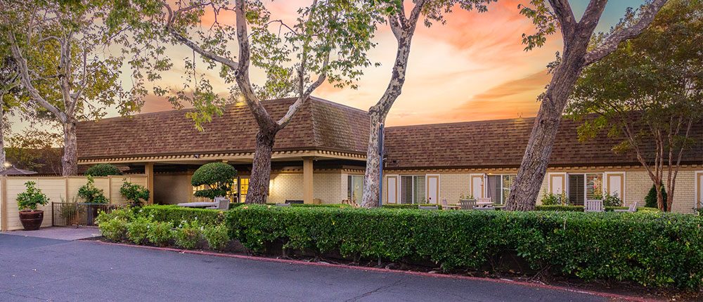 Stanford Court Skilled Nursing & Rehab Center photo 4