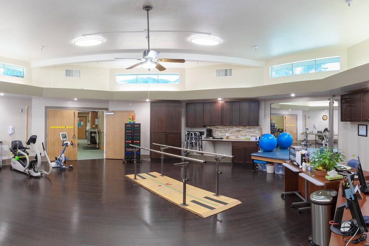 Redwood Cove Healthcare Center photo 3