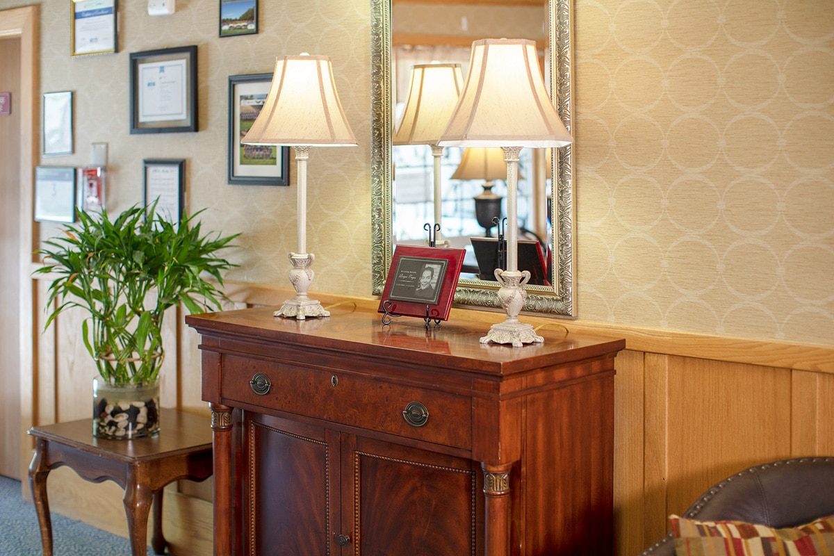 Redwood Cove Healthcare Center photo 4