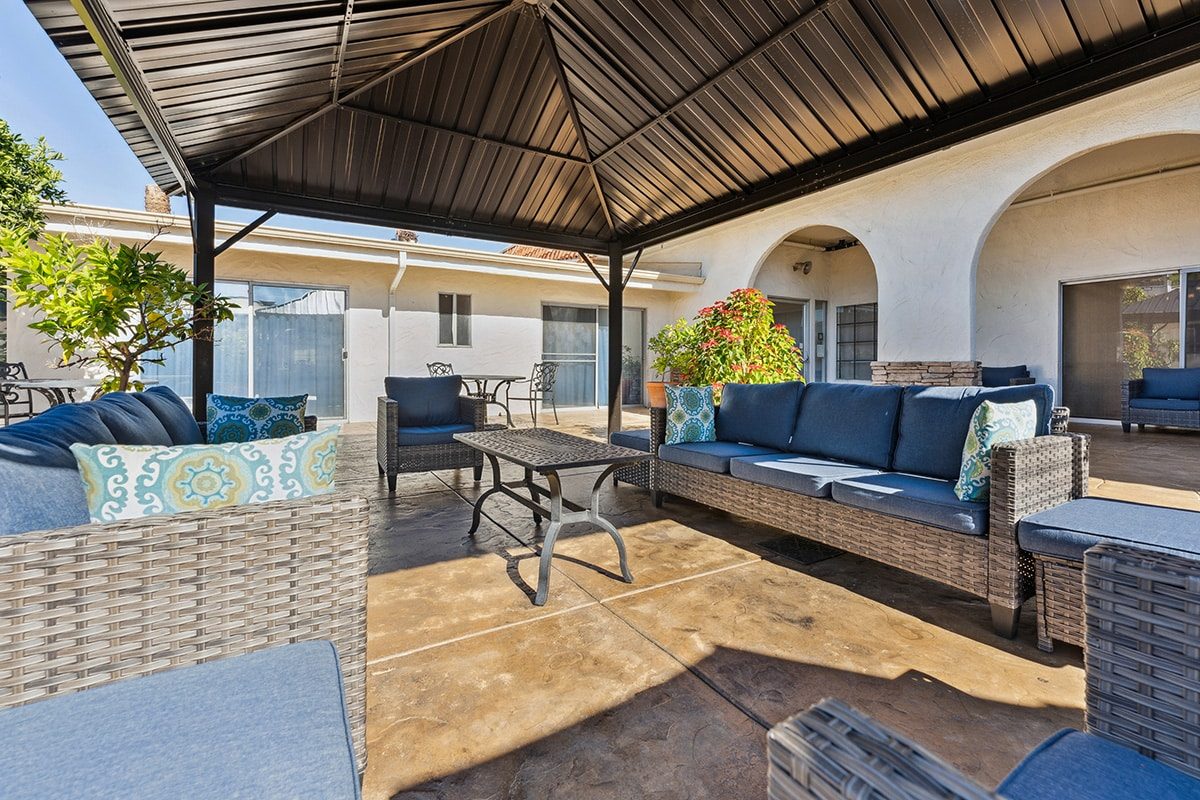 Villa Las Palmas Healthcare Center photo 2