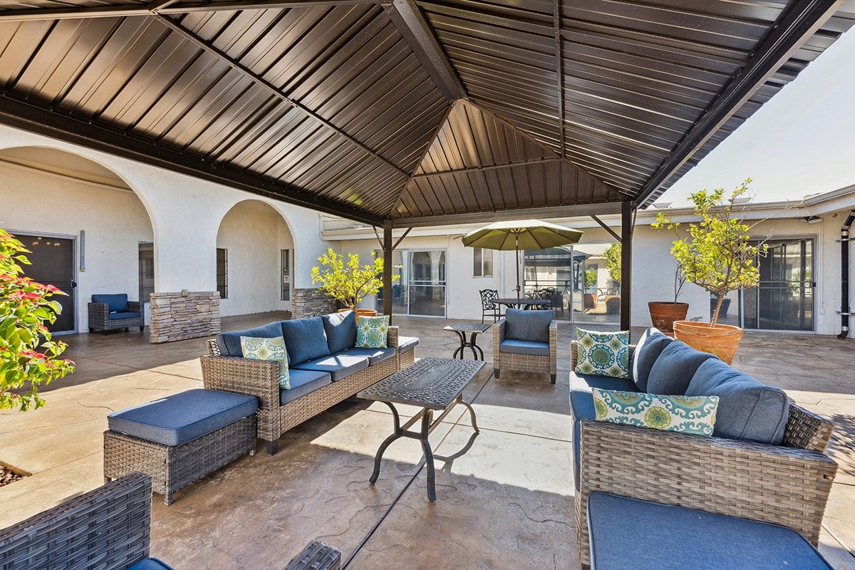 Villa Las Palmas Healthcare Center photo 3