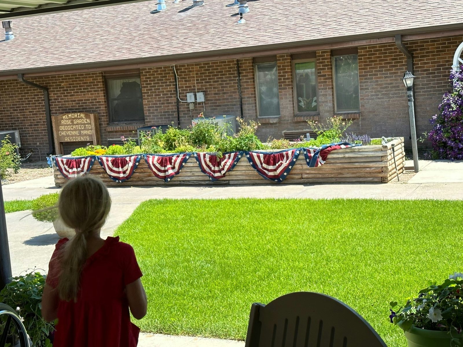 Cheyenne Manor photo 2