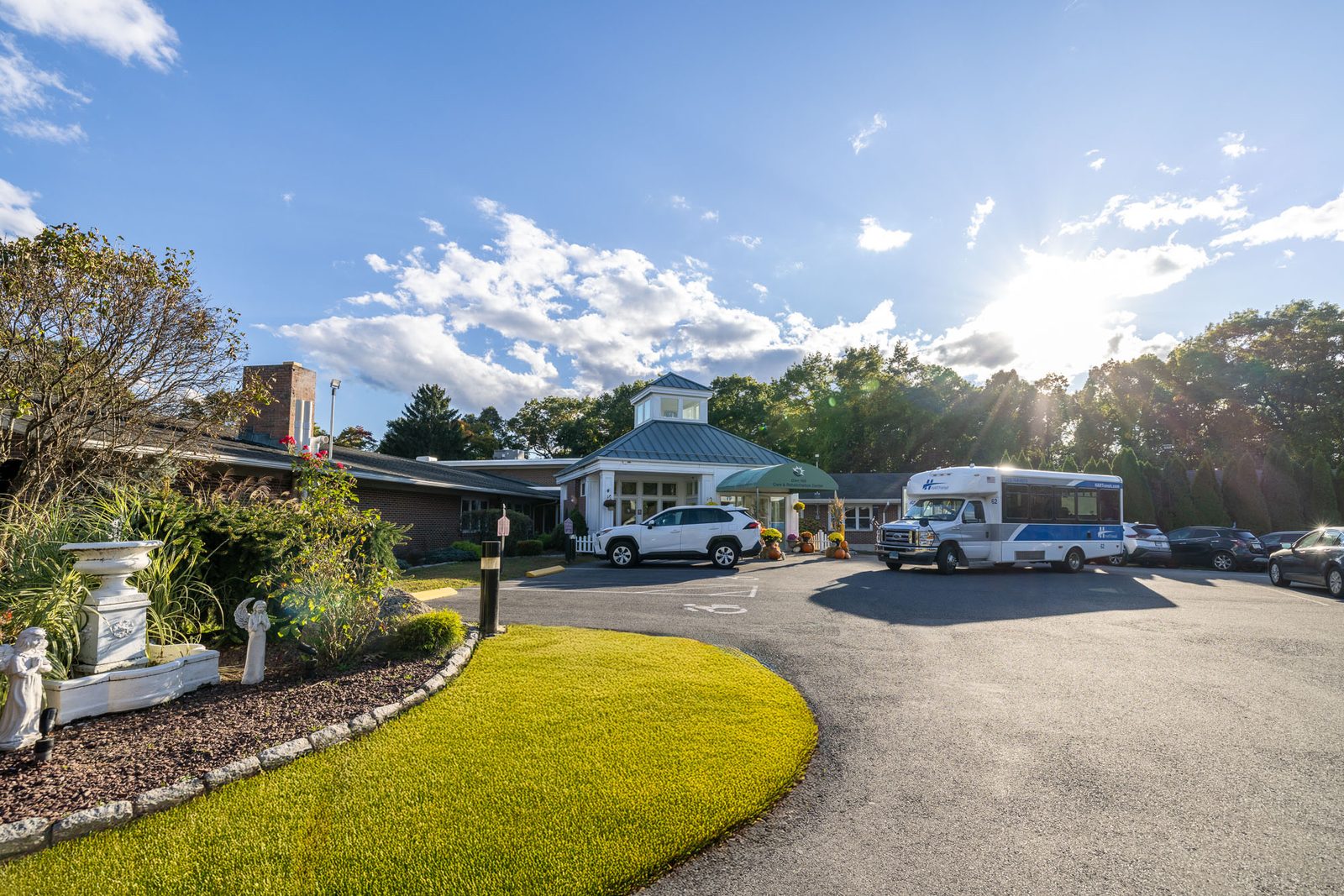 Autumn Lake Healthcare at Windsor photo 2