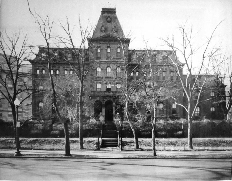 Lisner Louise-Dickson-Hurt Home photo 2