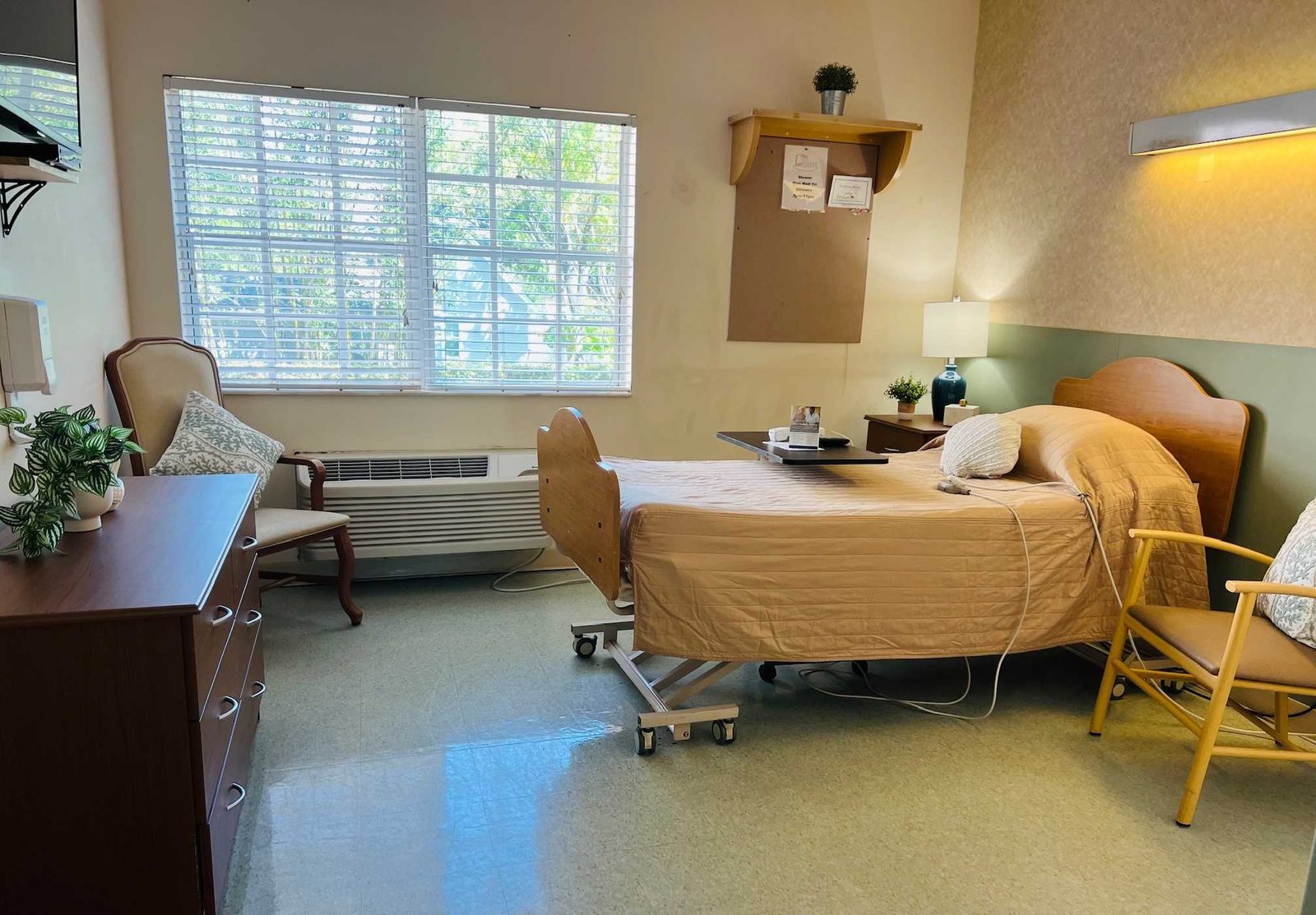 Bayshore Pointe Nursing and Rehab Center photo 4