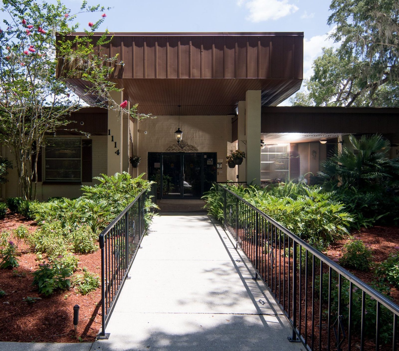 Brooksville Healthcare Center photo 2