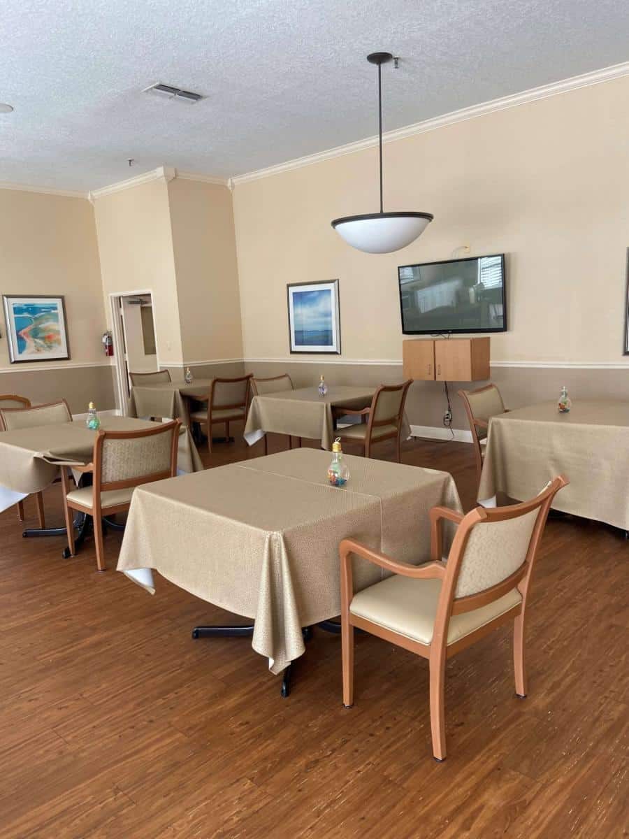 Deerfield Beach Health and Rehabilitation Center photo 8