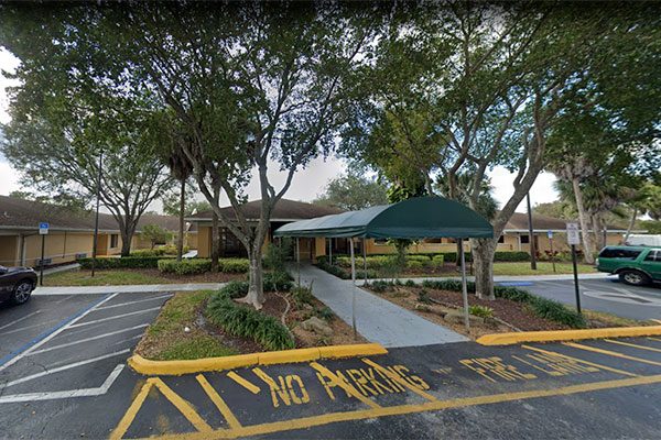Broward Nursing & Rehabilitation Center photo 5