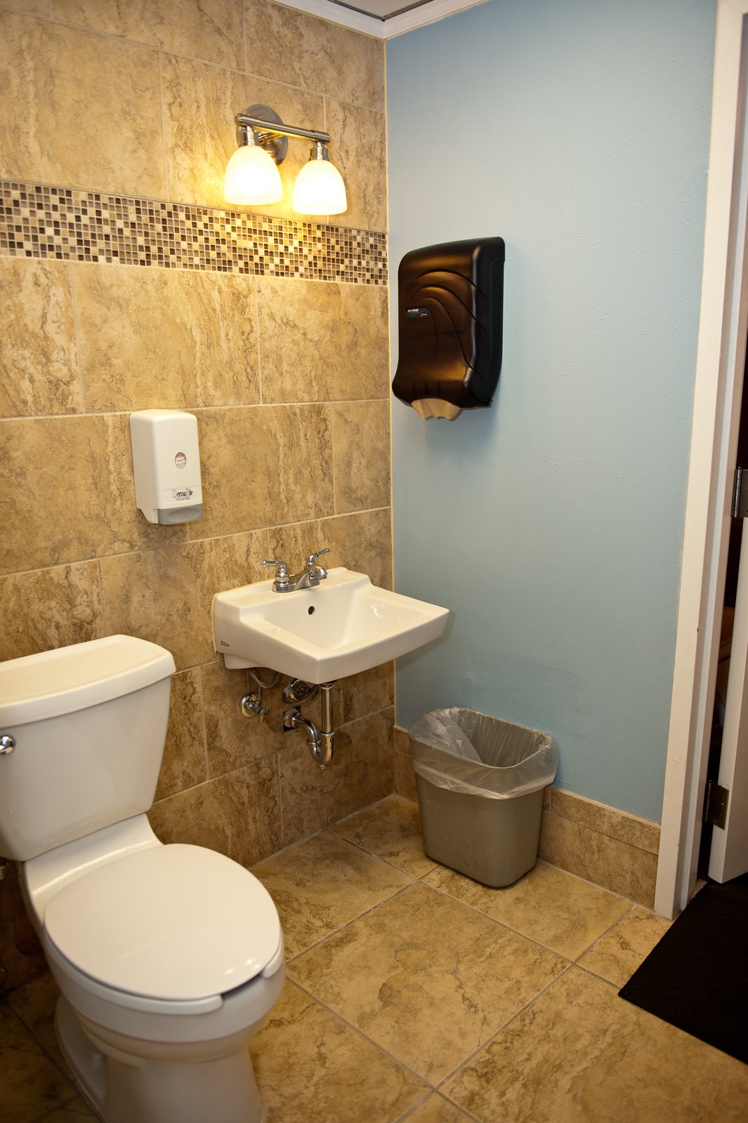 Seven Hills Health and Rehabilitation Center photo 3