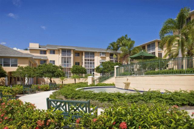Vi at Lakeside Village photo 1