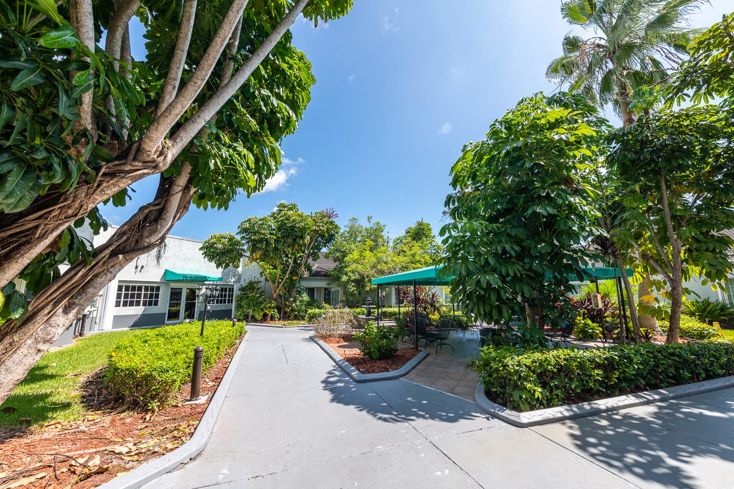 Coral Reef Subacute Care Center photo 5