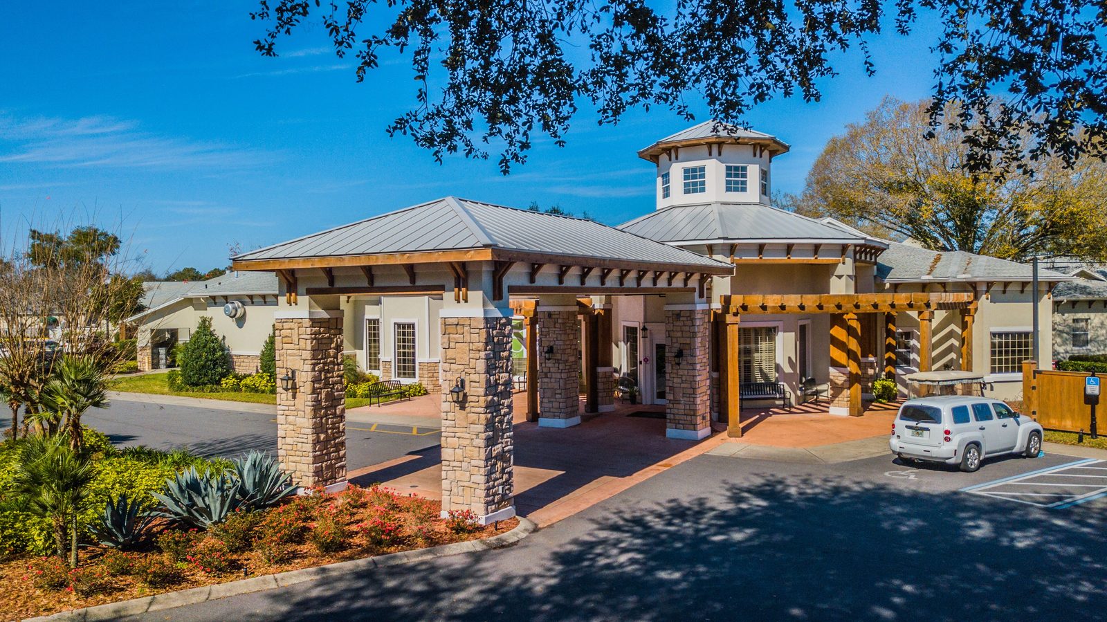 The Edgewater at Waterman Village photo 1