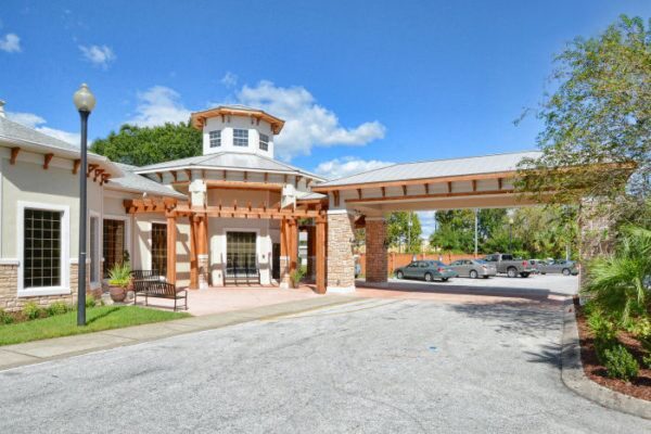The Edgewater at Waterman Village photo 2