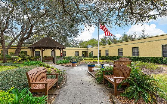 Fairway Oaks Center photo 3