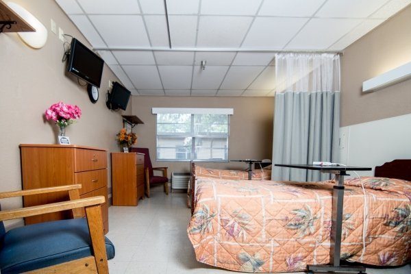 Heather Hill Healthcare Center photo 4