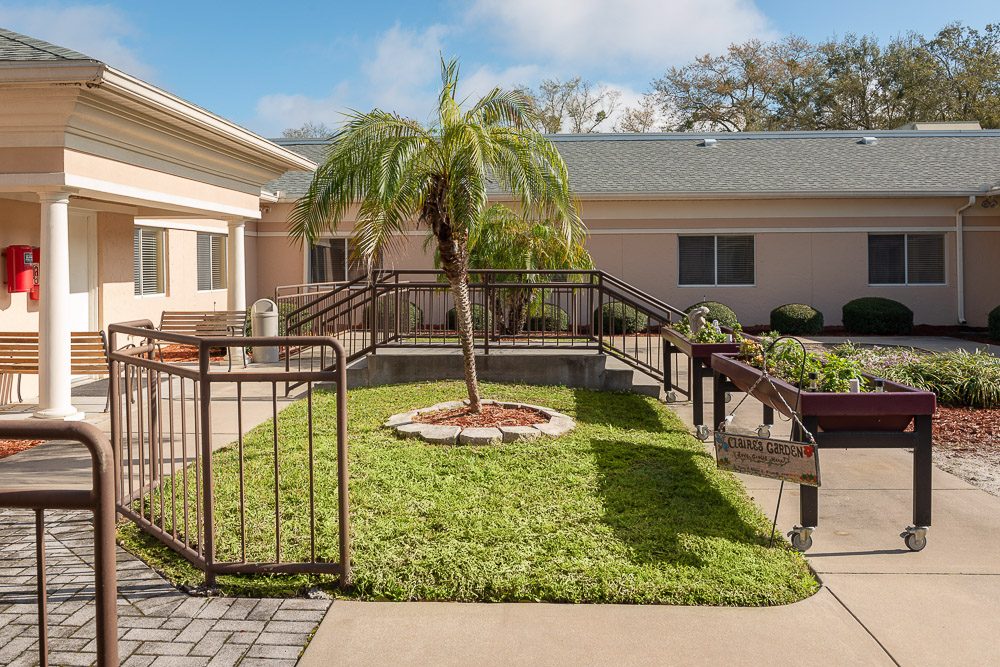 Life Care Center Of Orange Park 1 photo 3