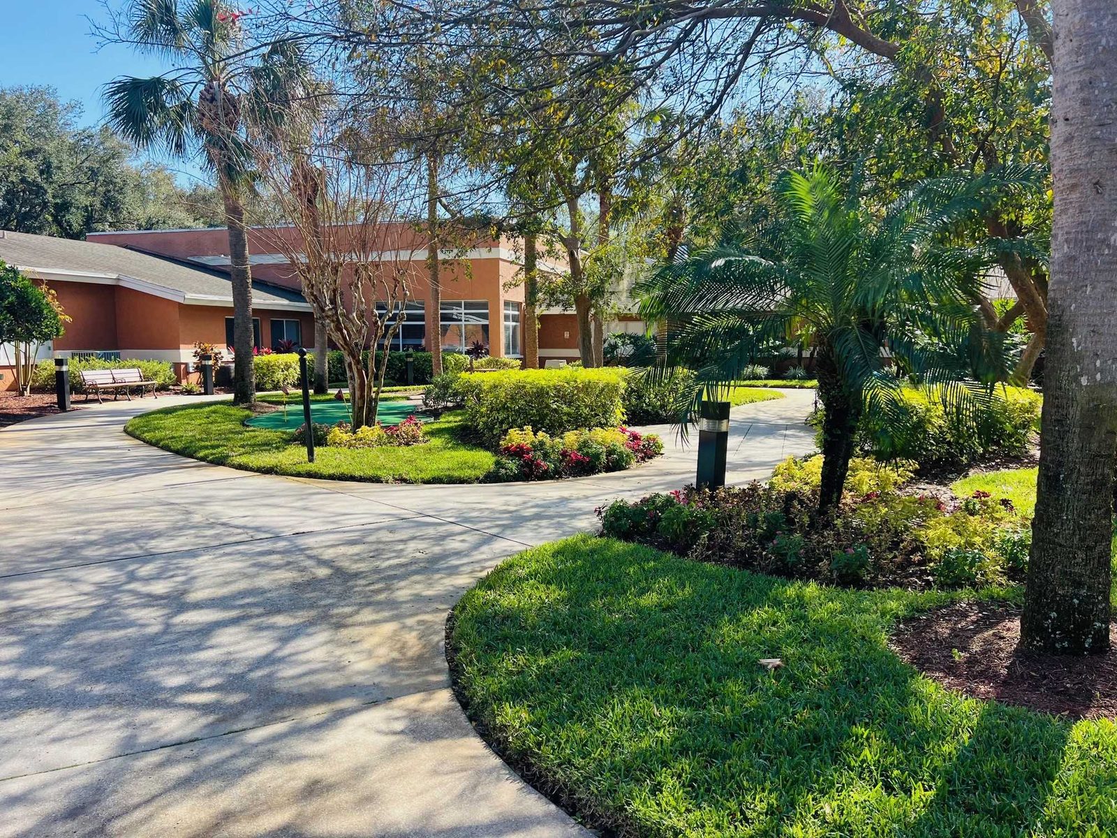 Metro West Nursing and Rehab Center photo 2