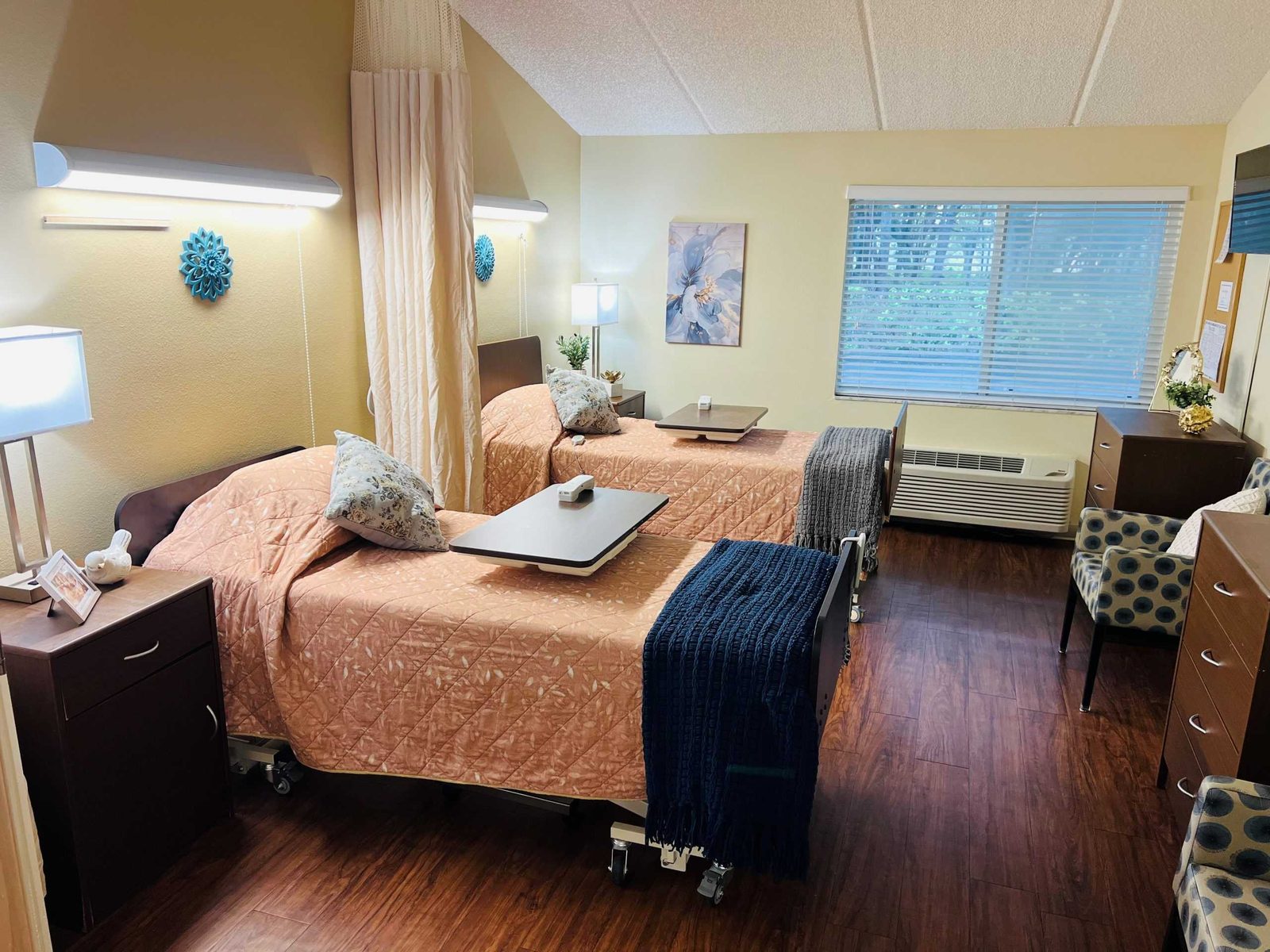 Metro West Nursing and Rehab Center photo 4