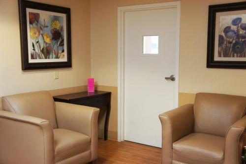 Rehabilitation and Healthcare Center of Tampa photo 2