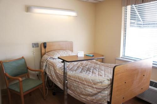 Rehabilitation and Healthcare Center of Tampa photo 3