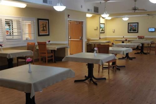 Rehab & Healthcare Center of Cape Coral photo 4