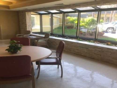 Royal Oaks Nursing And Rehab Center photo 2