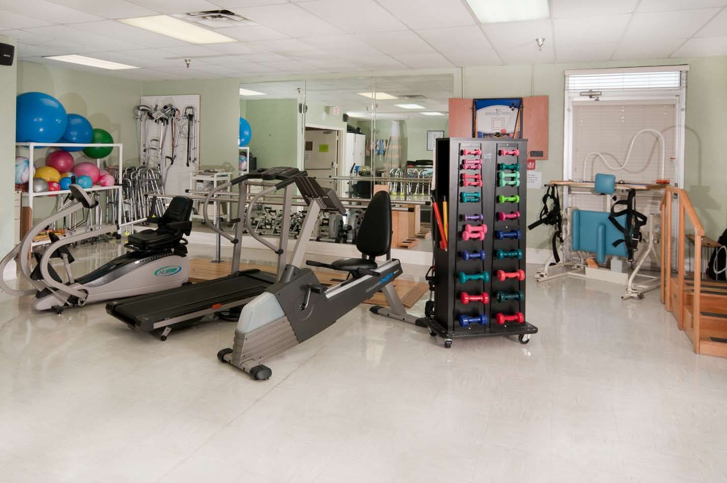 Valencia Hills Health And Rehabilitation Center photo 2