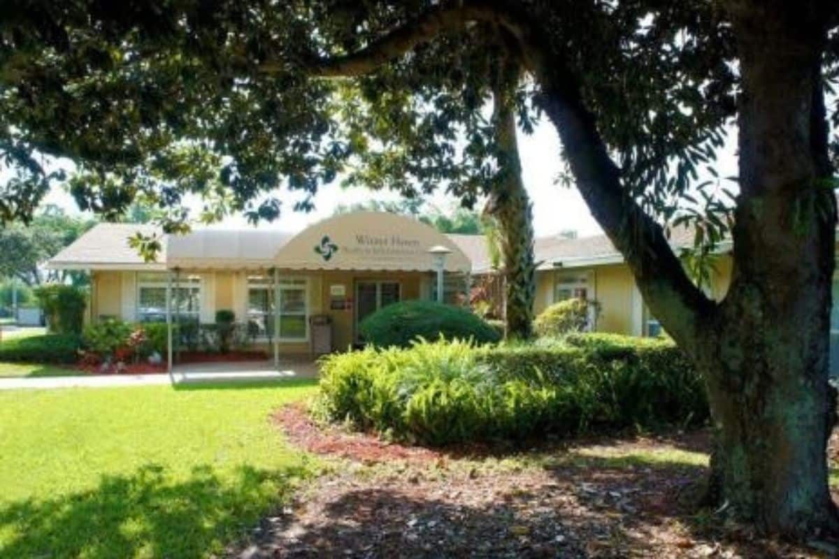 Winter Haven Health and Rehabilitation Center photo 4