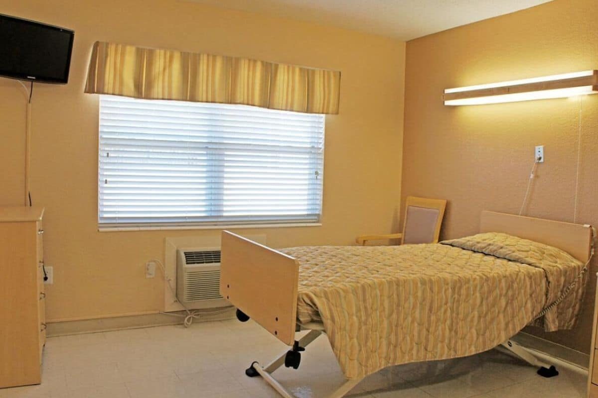 Winter Haven Health and Rehabilitation Center photo 5