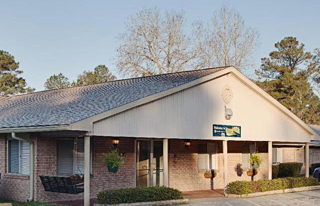 Folkston Park Center