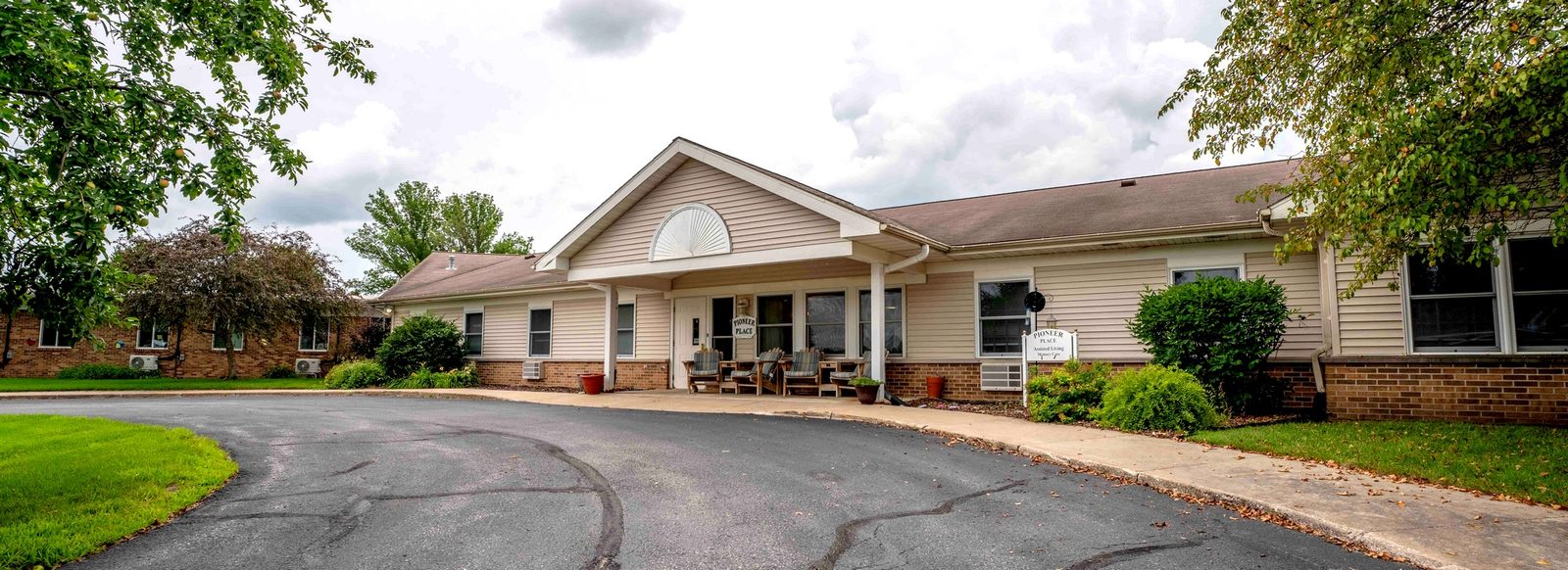 Lone Tree Health Care Center photo 2