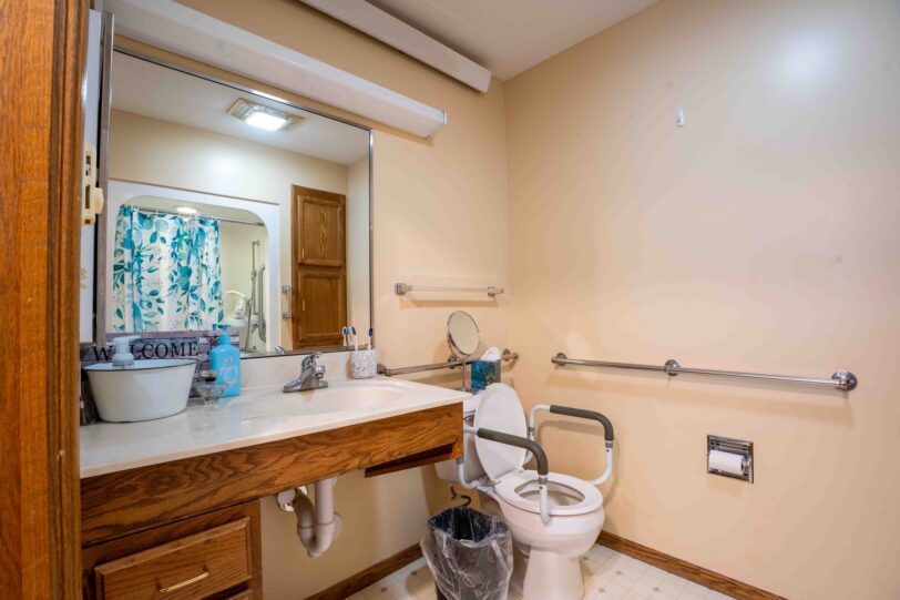 Lone Tree Health Care Center photo 5
