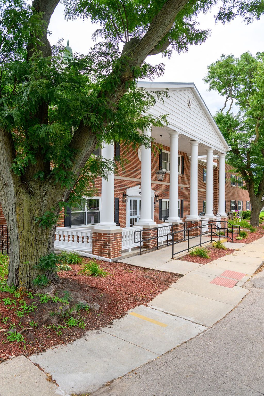 Amberwood Care Center photo 1